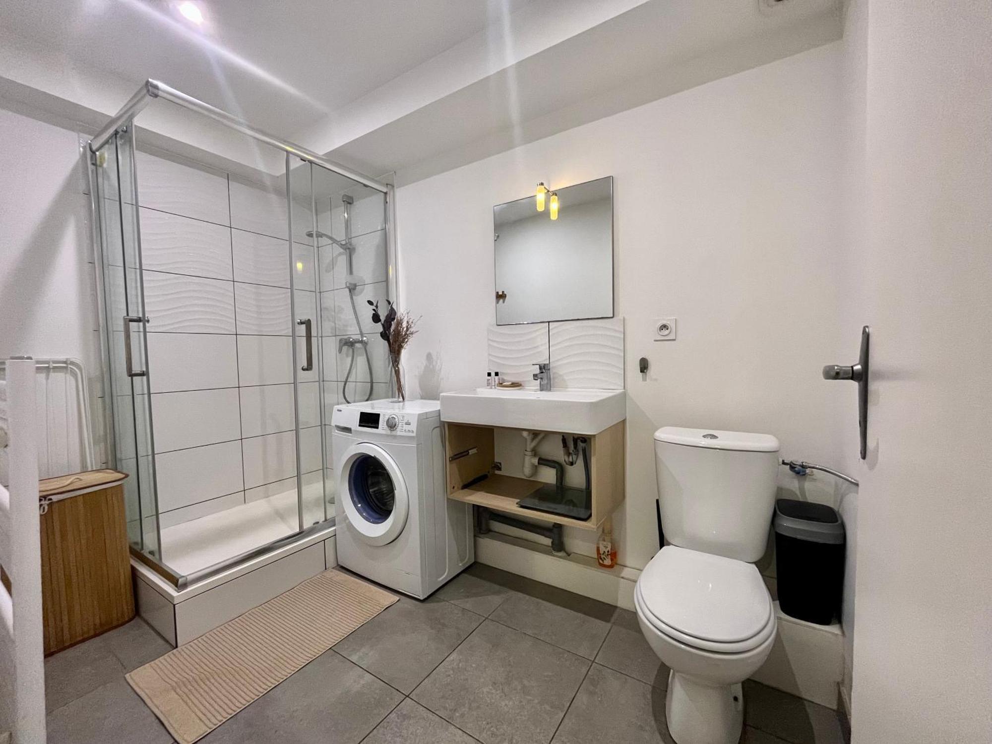 Suite Danbury Lyon Eksteriør billede